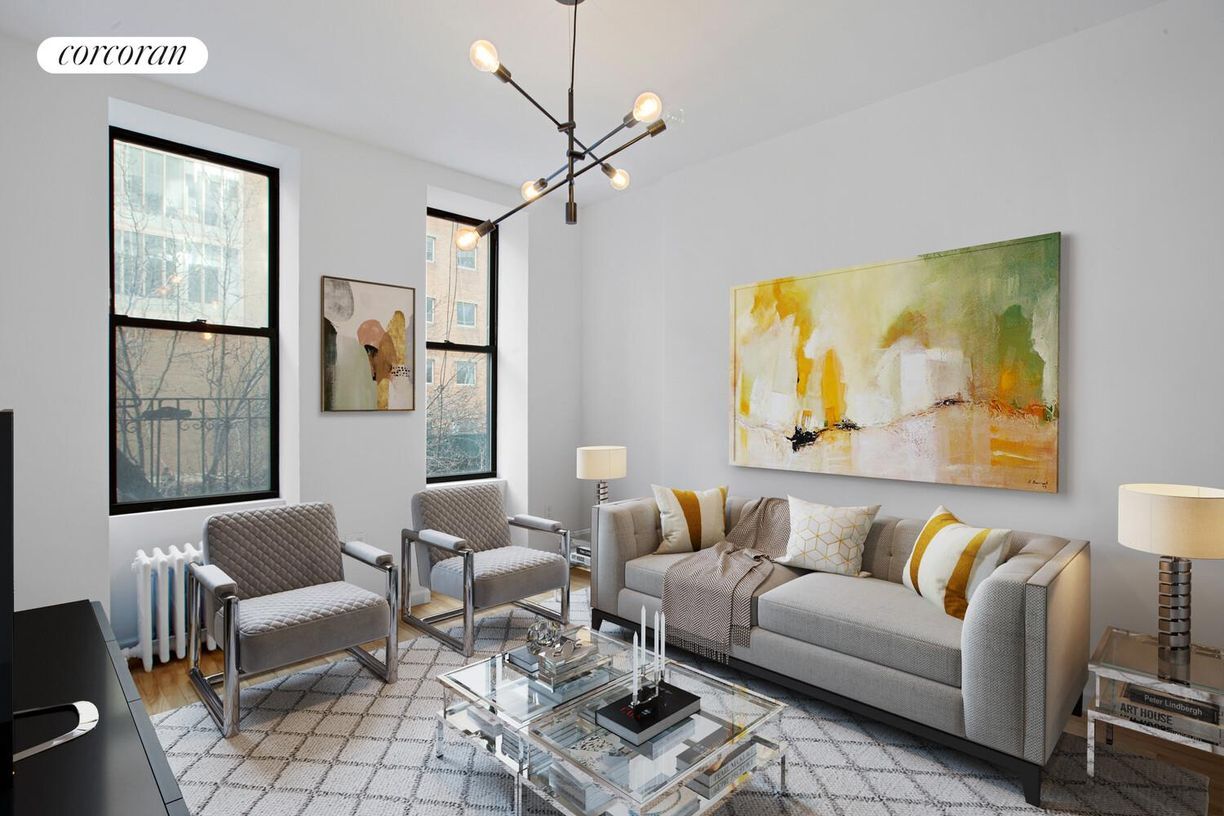 Foto principal - 154 Columbus Ave