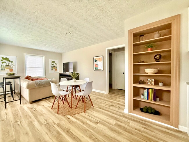 Foto del edificio - 3302 N Chester Ave