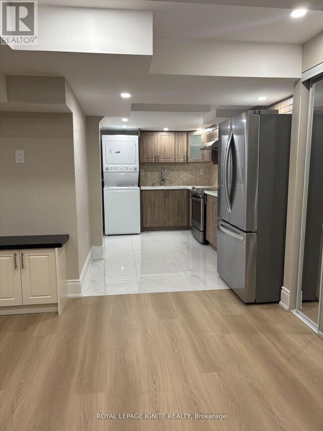 Building Photo - 22 Redwillow Rd