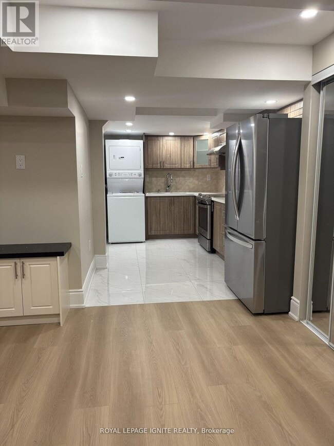 Photo du bâtiment - 22 Redwillow Rd