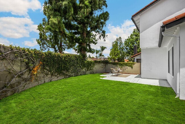 Foto del edificio - Stylishly Remodeled Cerritos Home | Non-Furnished | Flexible Short-Term Lease