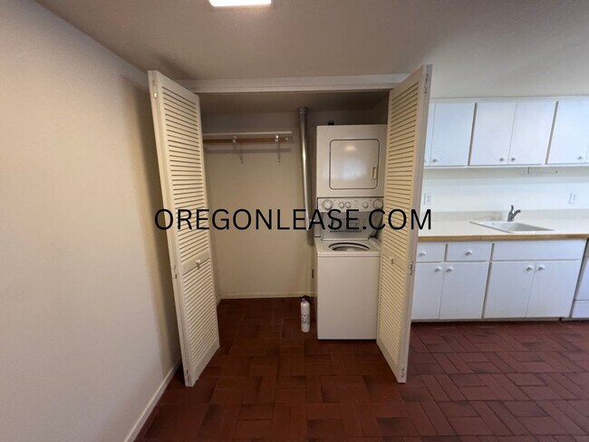 Foto del edificio - One bedroom downtown Eugene Apartment