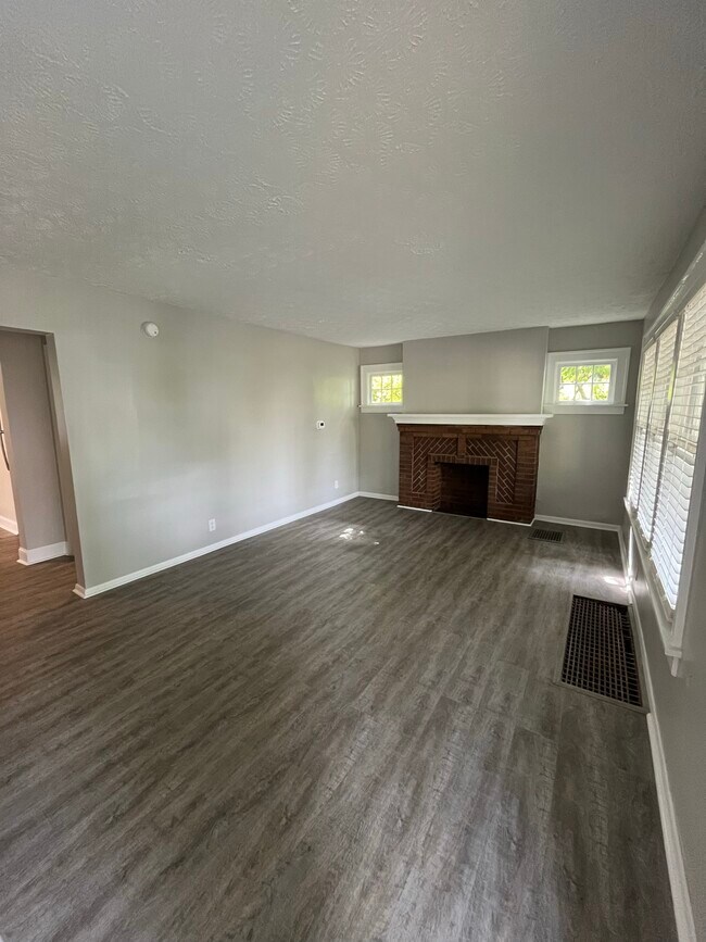 Foto del edificio - 11 E Kelso Rd