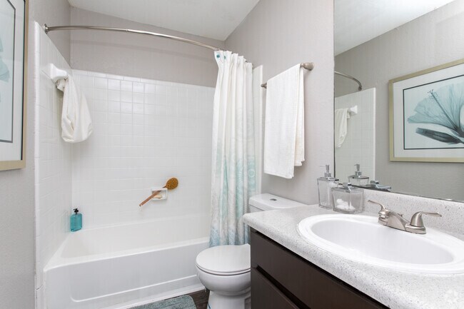 2BR, 1BA - 1024SF - Polo Club Apartments