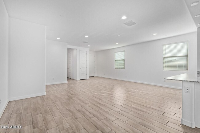Building Photo - 32514 N 20th Gln