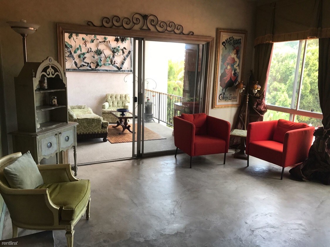 Foto principal - 2 br, 2 bath Condo - 4807 Woodley Avenue 306