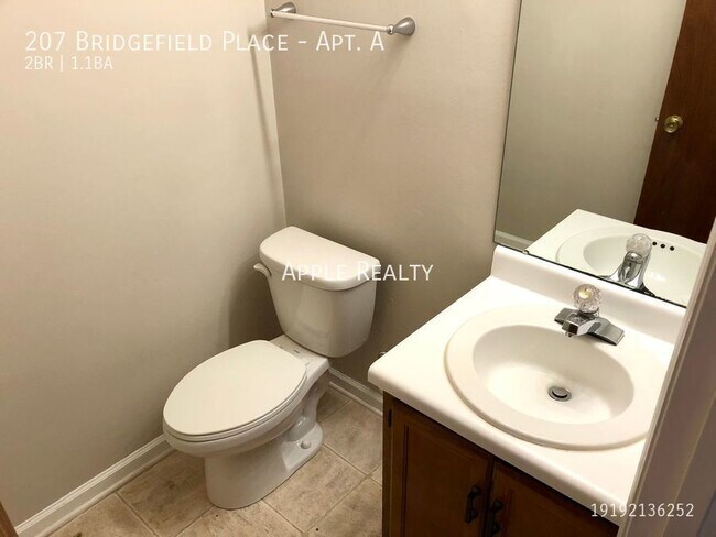 Foto del edificio - 207 Bridgefield Pl