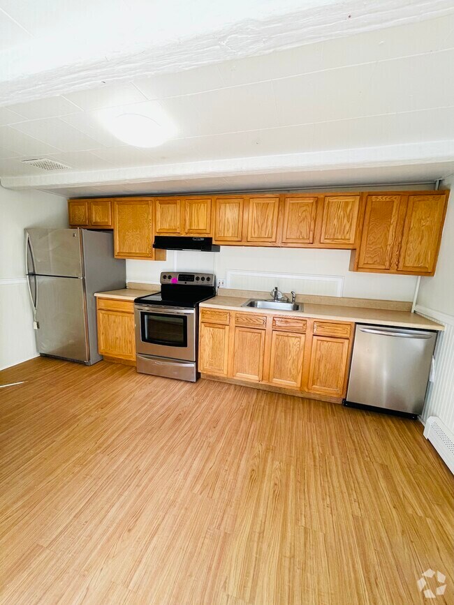 Houses for Rent in Stafford CT 2 Homes