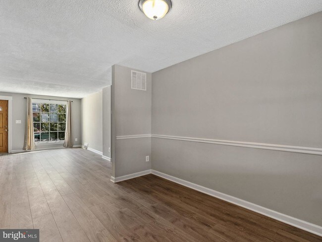 Building Photo - 7946 St Claire Ln