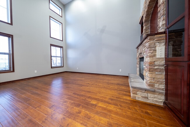Building Photo - 15497 Junegrass Ln