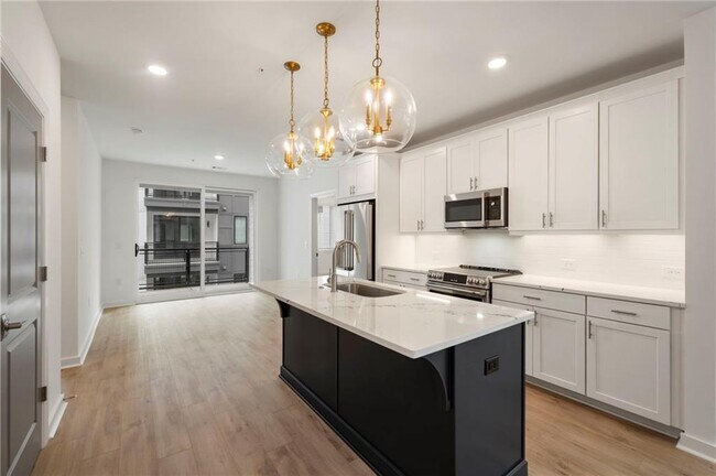 Building Photo - 388 Pratt Dr SE