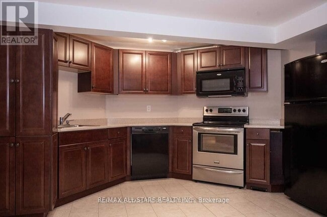 Building Photo - 1915 Rosebank Rd