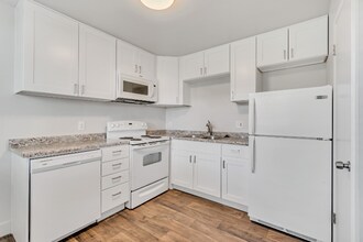 Building Photo - 2111 E 3300 S