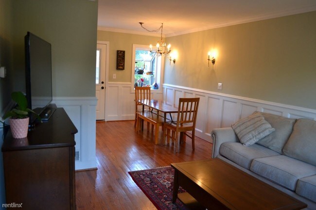 Building Photo - 3 br, 2 bath Townhome - 1220 Franklin St