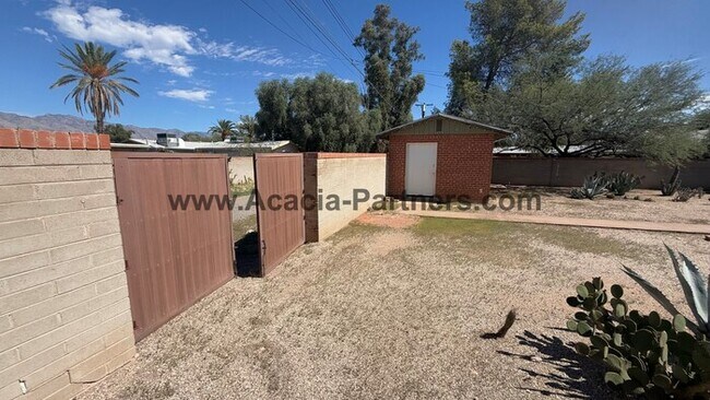 Foto del edificio - Three Bedroom Ranch Style Home