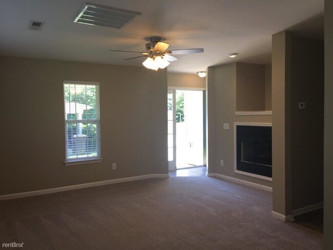 Building Photo - 1650 Sandersted Village Cir