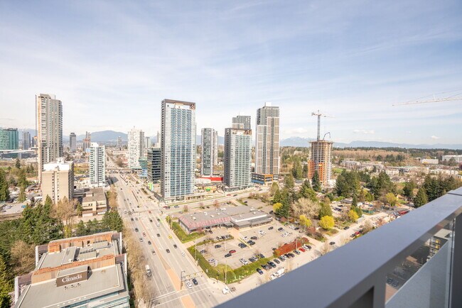 Photo du bâtiment - 2 - Bed + 2 - Bath Condo for Rent in Surrey!
