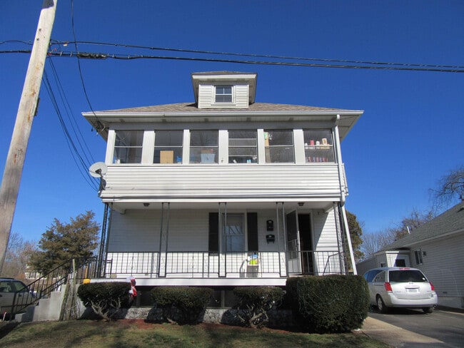 31 Perkins Ave