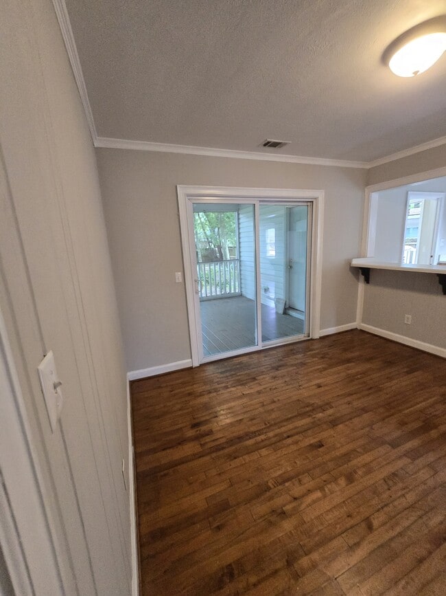 Foto del edificio - 329 E 63rd St