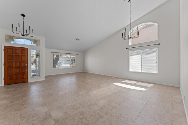 Foto del edificio - 4423 E Vista Val Verde Dr