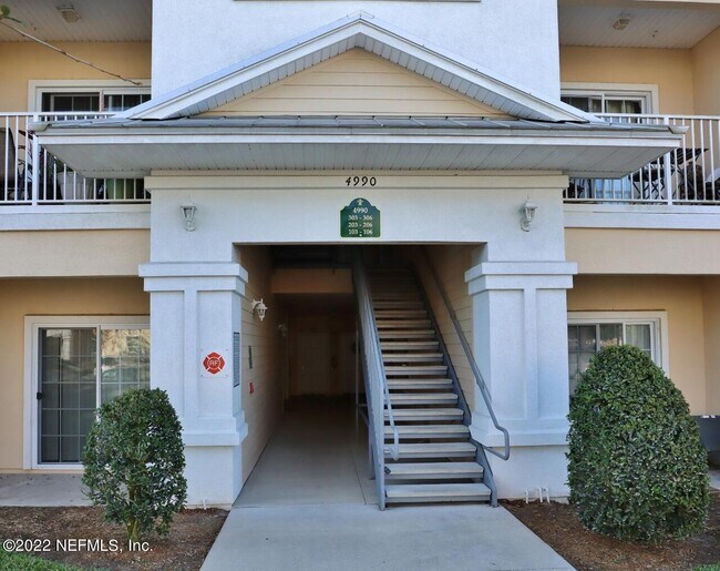 Foto del edificio - 4990 Key Lime Dr