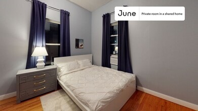 Building Photo - Room in Shared 4 bed/2 bath home in Allston