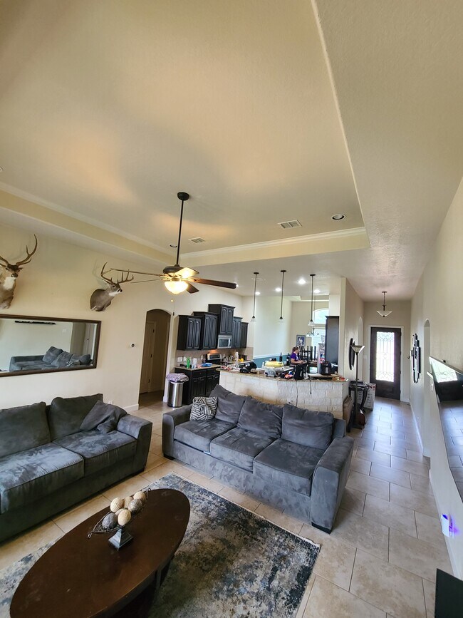 Foto del edificio - 15508 Fox Ln