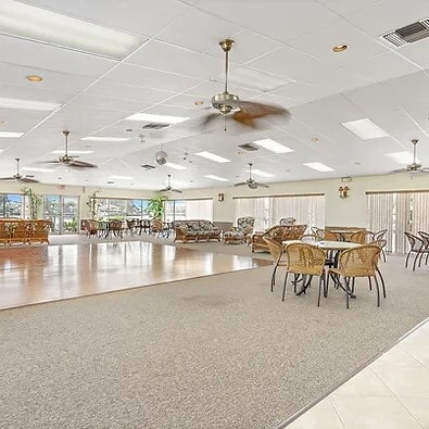 Building Photo - 951 Spanish Cir