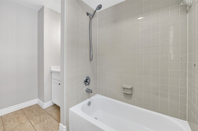 Foto del edificio - 5914 Shadow Creek Ct