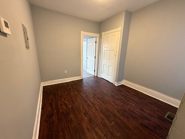 Building Photo - 4320 Wyalusing Ave