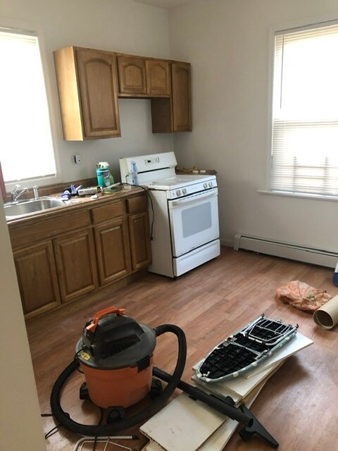 Kitchen - 153 Myrtle Ave