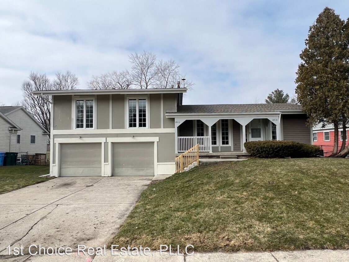 2910 Stoneleigh Dr, Lansing, MI 48910 House Rental in Lansing, MI
