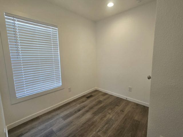 Foto del edificio - 4650 E Lake Mead Blvd