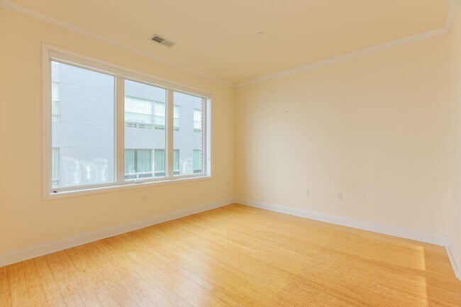 Foto del edificio - 2/Bedroom 2/Full bath - Panoramic Views - Best Location In Edgewater