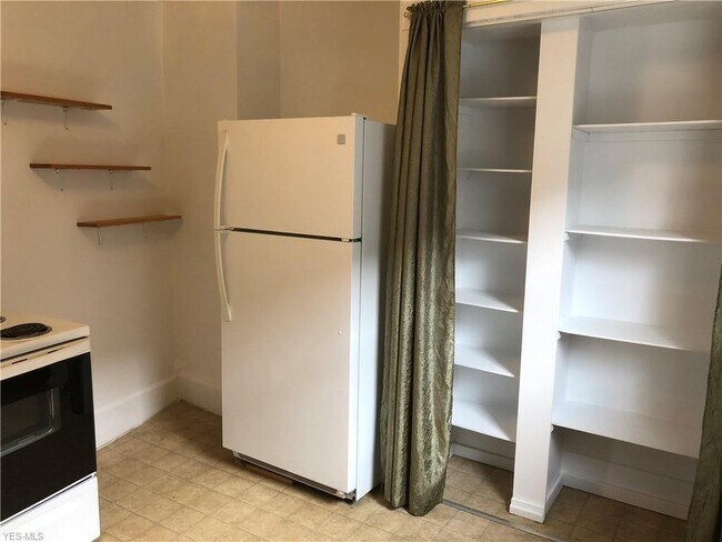 Foto del edificio - 308 S Jefferson St