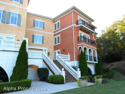 Building Photo - 701 Montebello Dr