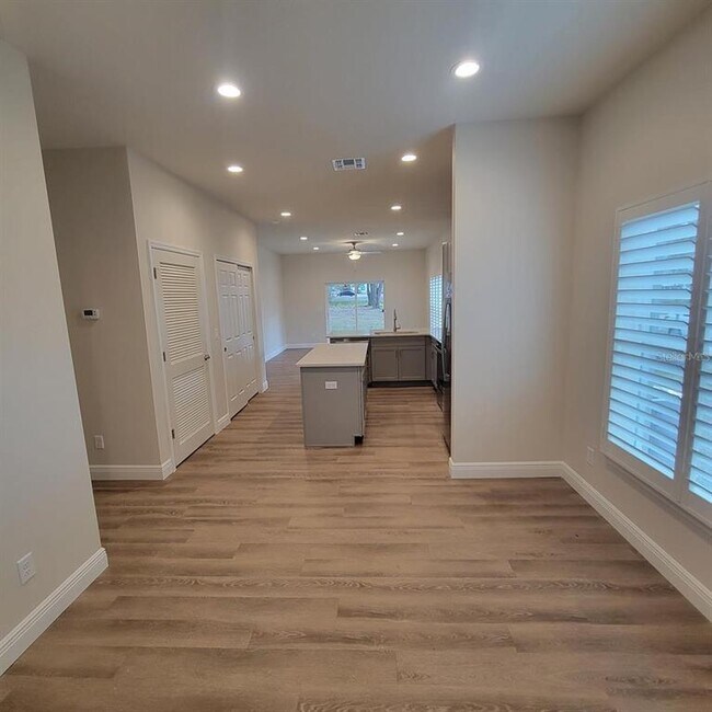 Foto del edificio - 1293 Disston Ave