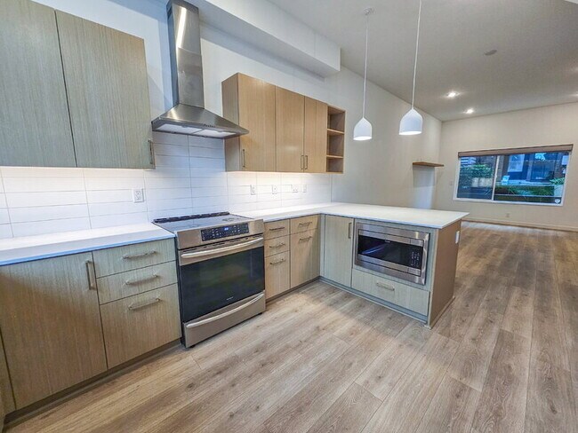 Foto del edificio - 2425 S Plum St