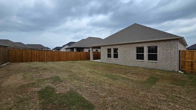 Building Photo - 262 Waters Ridge Dr