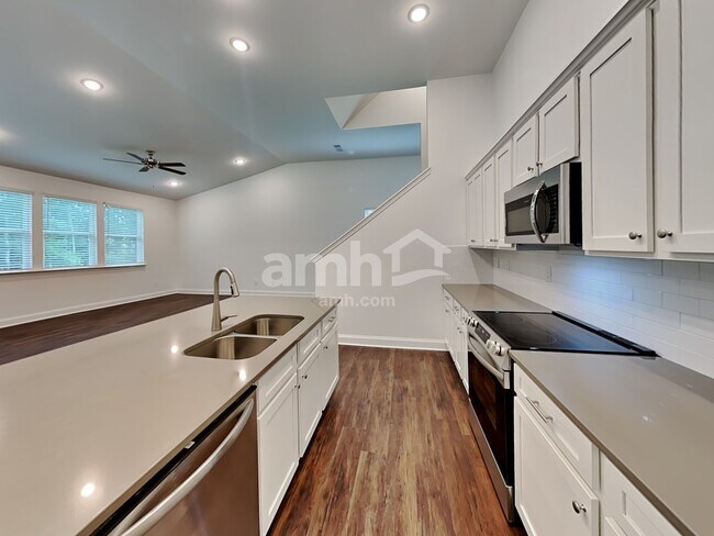 Building Photo - 4980 Bill Cheek Rd