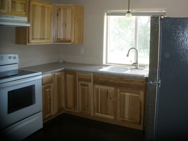Foto del edificio - 4045 W Juniper Rd