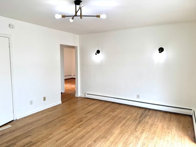 Building Photo - 68 E Main