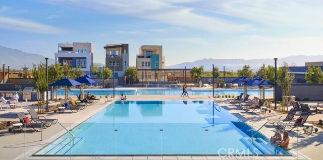 Foto del edificio - 100 Draw