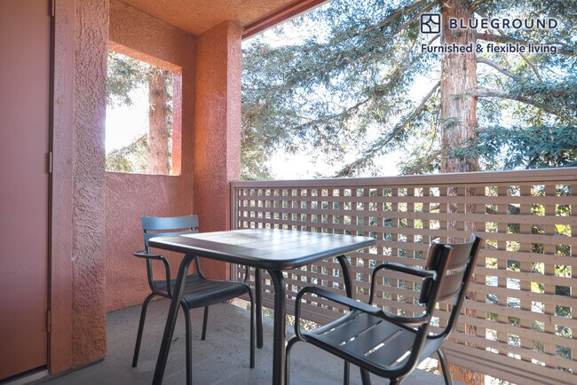 Building Photo - 1526 Vista Club Cir
