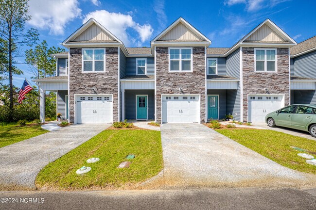 Building Photo - 513 Stone Crab Ln