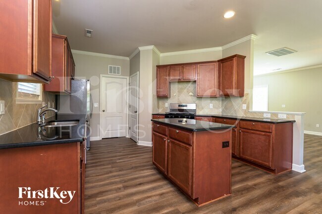 Foto del edificio - 111 Twisted Cypress Ln