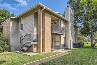 Building Photo - 10616 Mellow Meadow Dr