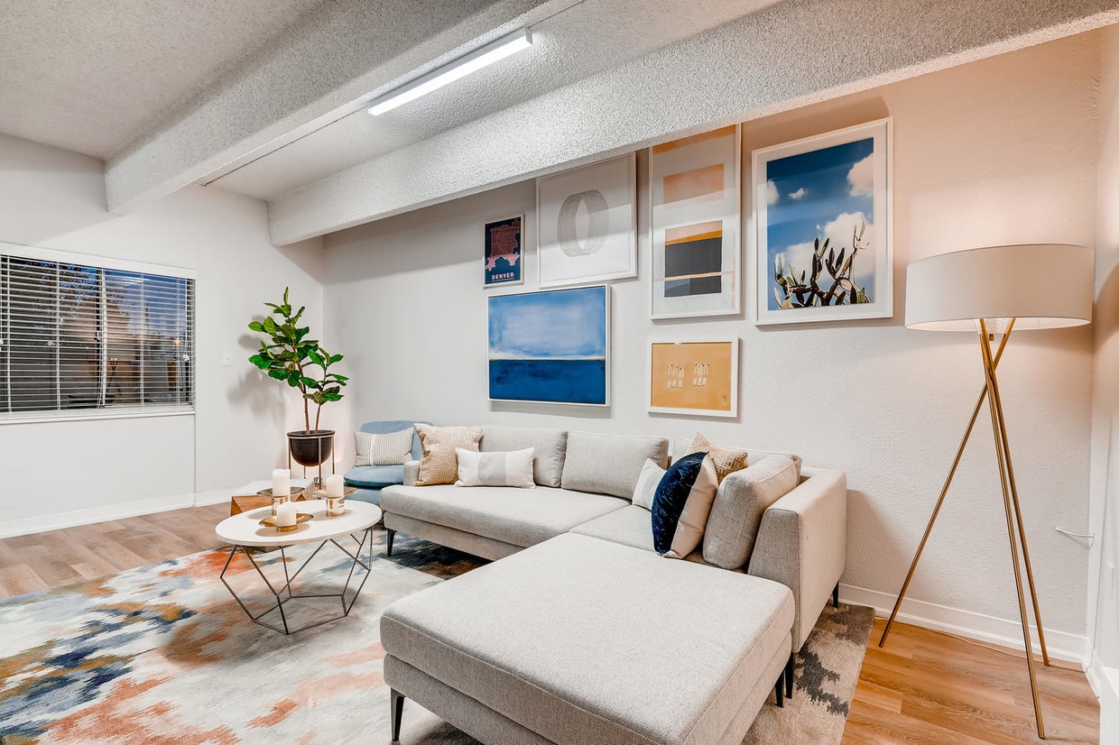 Highline Lofts Apartments Aurora, CO