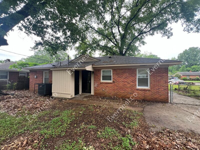 Primary Photo - 4286 Fredericks Ave