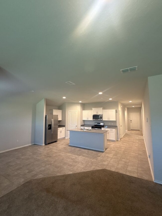 Foto del edificio - 4 bedroom home in Springtown, Texas